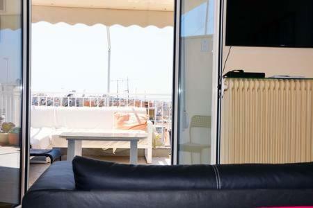 Apartament Mia'S Atelier, Balcony To Acropolis Ateny Zewnętrze zdjęcie